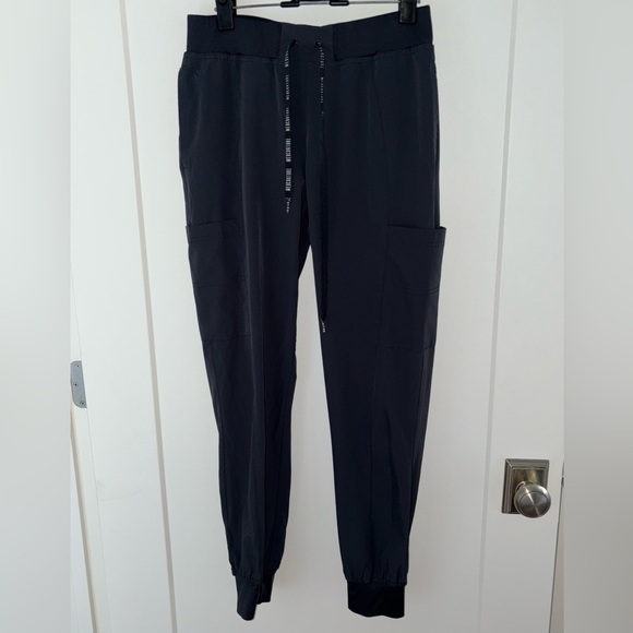 Med Couture Peaches cargo jogger scrub pant sz S NWOT 8721 - Picture 1 of 8